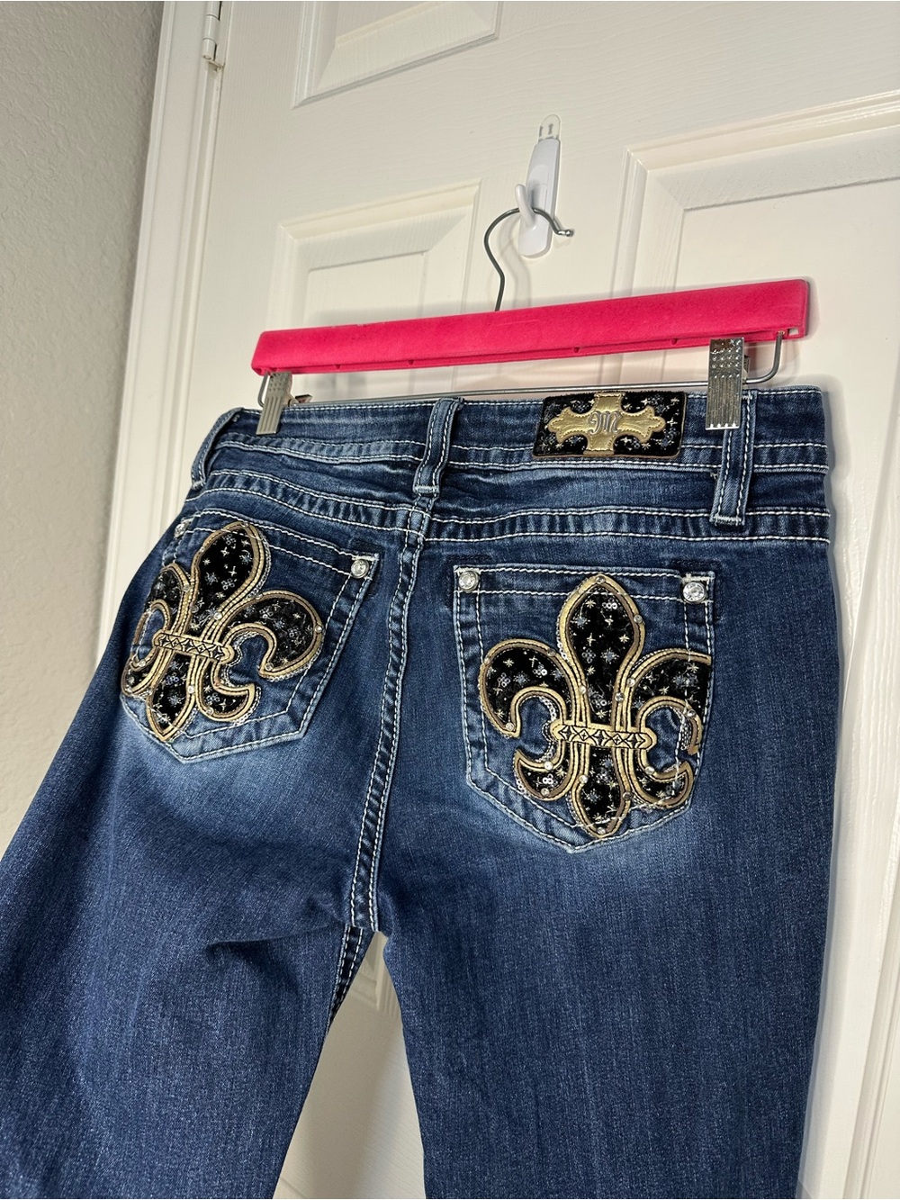 RARE Miss Me Dark Wash Gold Saint Fleur De Lis Mid Rise Bootcut Jeans Sz 30 - Picture 5 of 13